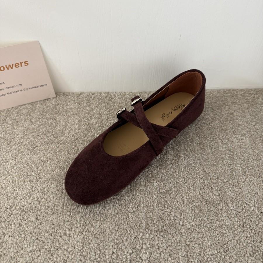 French gentle wind cross Mary Jane shoes with skirt 2025 red single shoes temperament light mouth soft sole grandma shoes