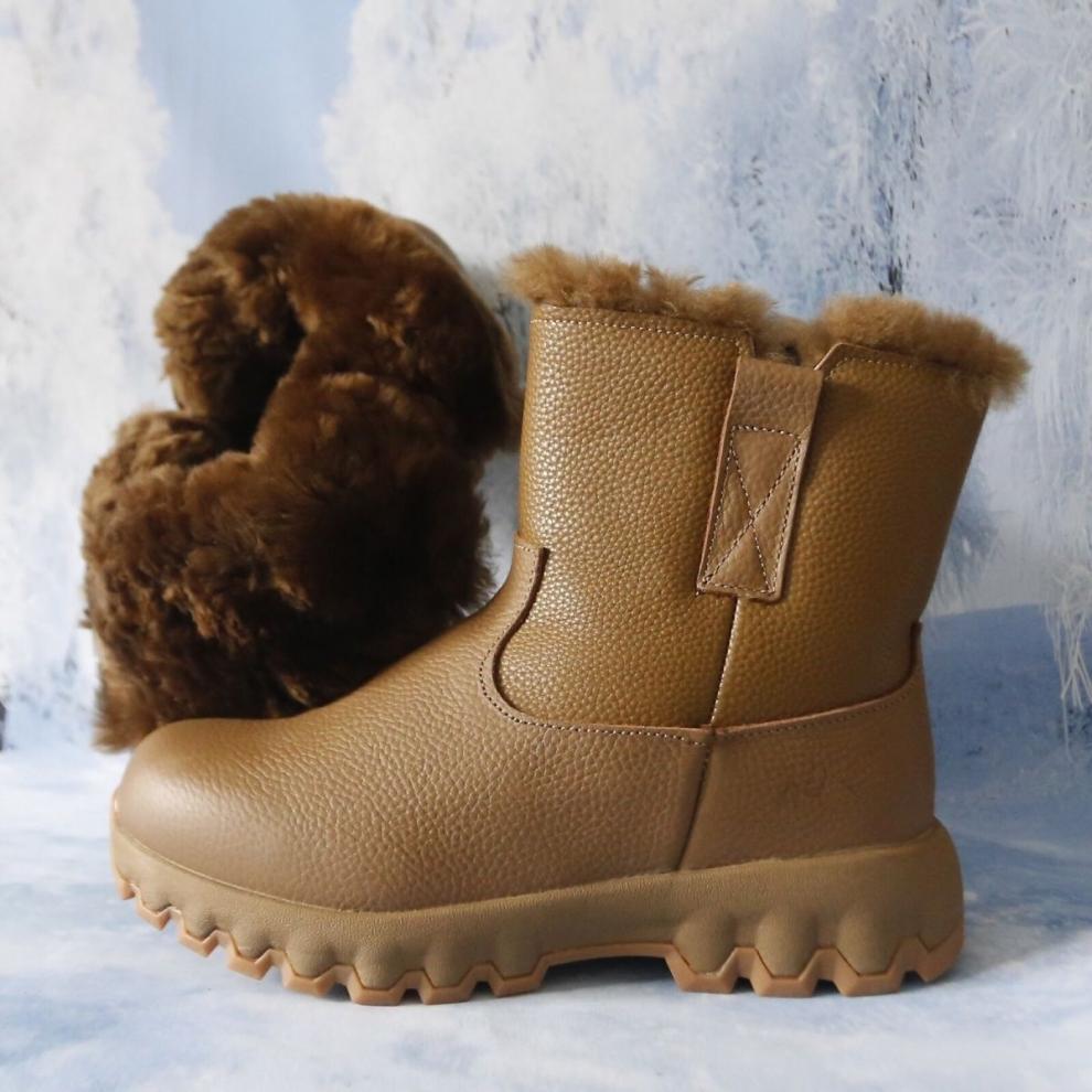 Winter fur integrated snow boots thickened warm wool cold-proof outdoor waterproof and non-slip cotton shoes 40 cotton boots