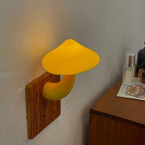 Senzorové LED noční světlo Kreativní tvar Automatické zapnutí/vypnutí Energeticky úsporné Plug-Play Bez blikání Ochrana očí Roztomilá houbová noční lampa