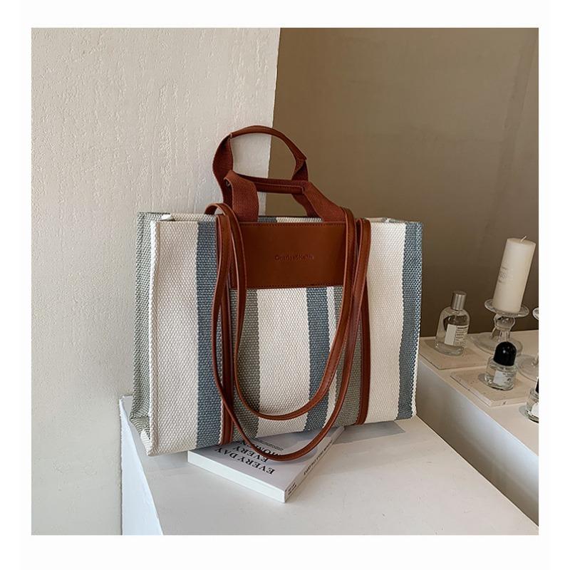 Large-capacity Canvas Bag, New Style, Fashionable and Simple Texture, Shoulder Bag, Contrasting Color, Portable Commuter Tote Bag.