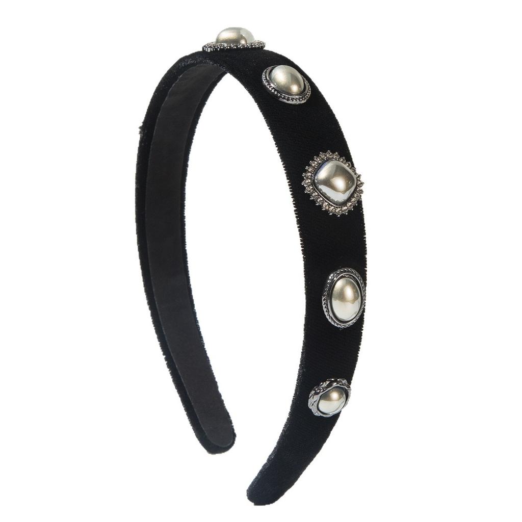Hairband with Trendy and Fashionable Style, Simple and Elegant Hair Accessory