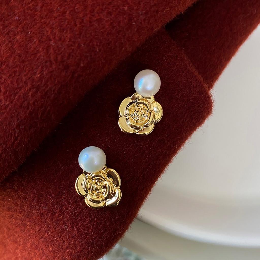 Rose series, natural freshwater pearl camellia stud earrings, light luxury temperament, niche earrings, women, silver needles