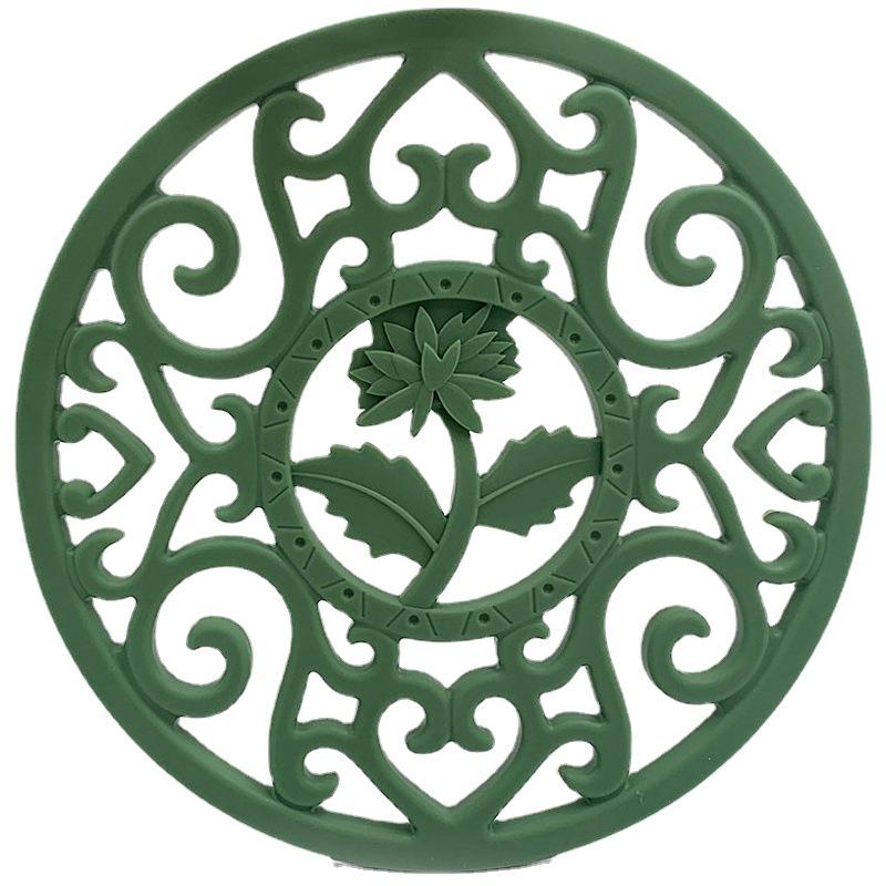 Chrysanthemum-Shaped Silicone Placemat - Round, Anti-Scald, Heat-Resistant Pad, Hollowed-Out, Thickened, Medium-Sized.