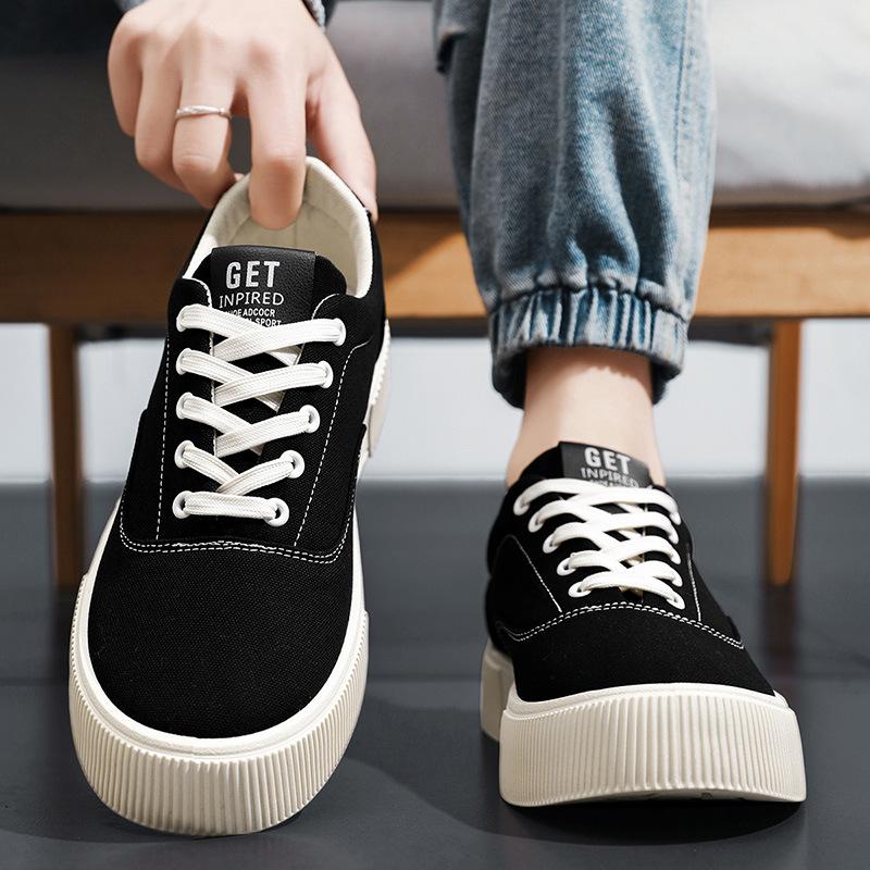 Herrenschuhe 2025 Frühling Canvas-Schuhe Teenager Studenten Trend Skateboard-Schuhe Mode Koreanische Version Streetstyle Premium-Sinn Board-Schuhe