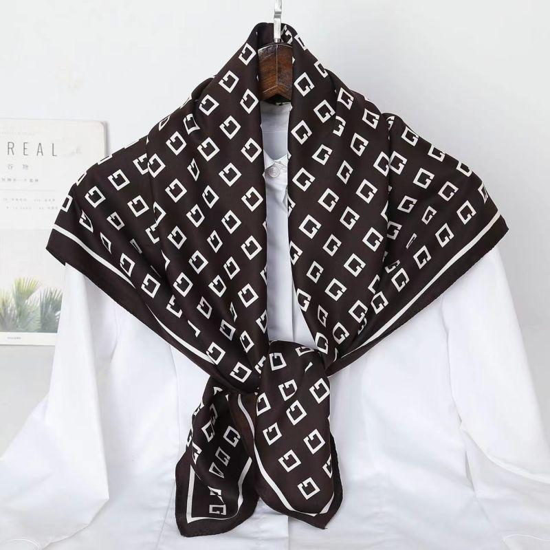 Versatile Shawl Animal Print Black And White Simple Large Square Scarf 90 * 90Cm Simulated Silk Twill Silk Women'S Silk Scarf