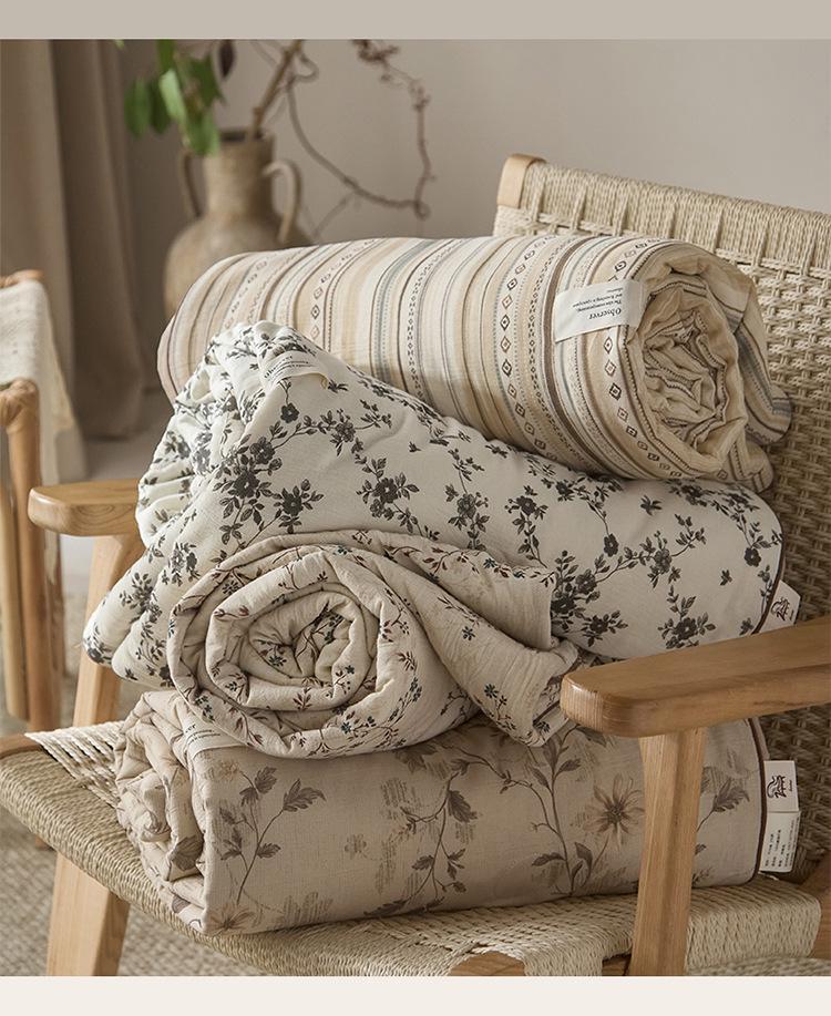2026 Spring/Summer French Chic Cotton Linen Cooling Quilt for Dorms and Homes