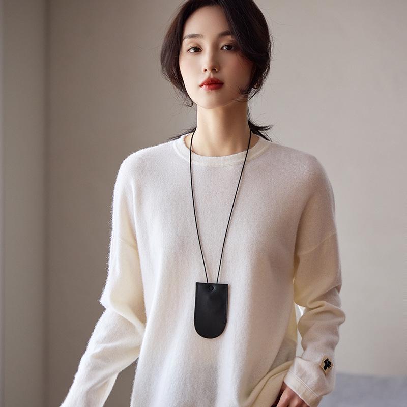 2025 Autumn Women's Mid-Length Pure Wool Knitwear: Loose, Round Neck Korean Style Sweater