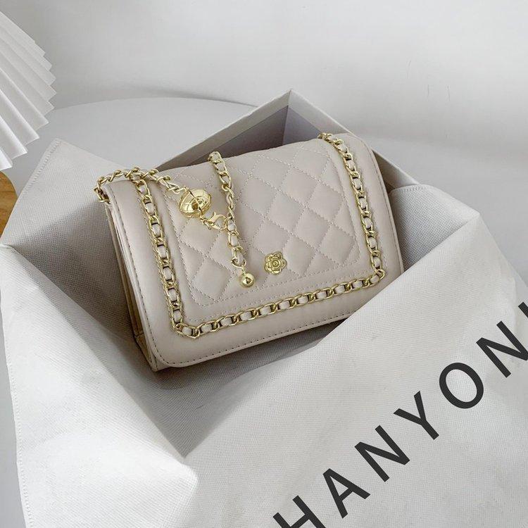 

Женская однотонная квадратная сумка-кроссбоди с пряжкой-замком, для отдыха, из искусственной кожи, с наклонным плечевым ремнем, регулируемым цепочным ремешком One Size белый