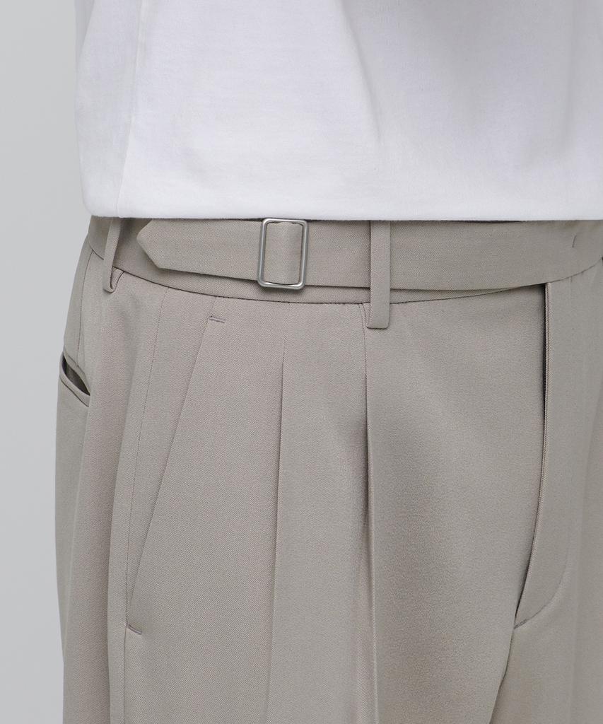Musinsa Standard Tapered Gurkha Slacks [Light Beige]
