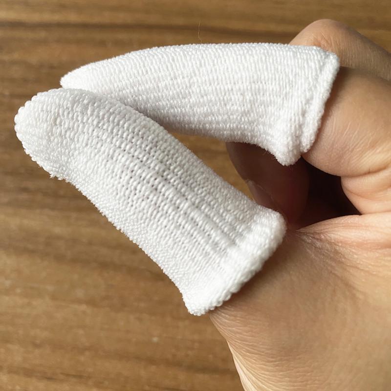 

Напальчники-зубные щетки для питомцев - Удобные и прочные для чистки зубов собак и кошек