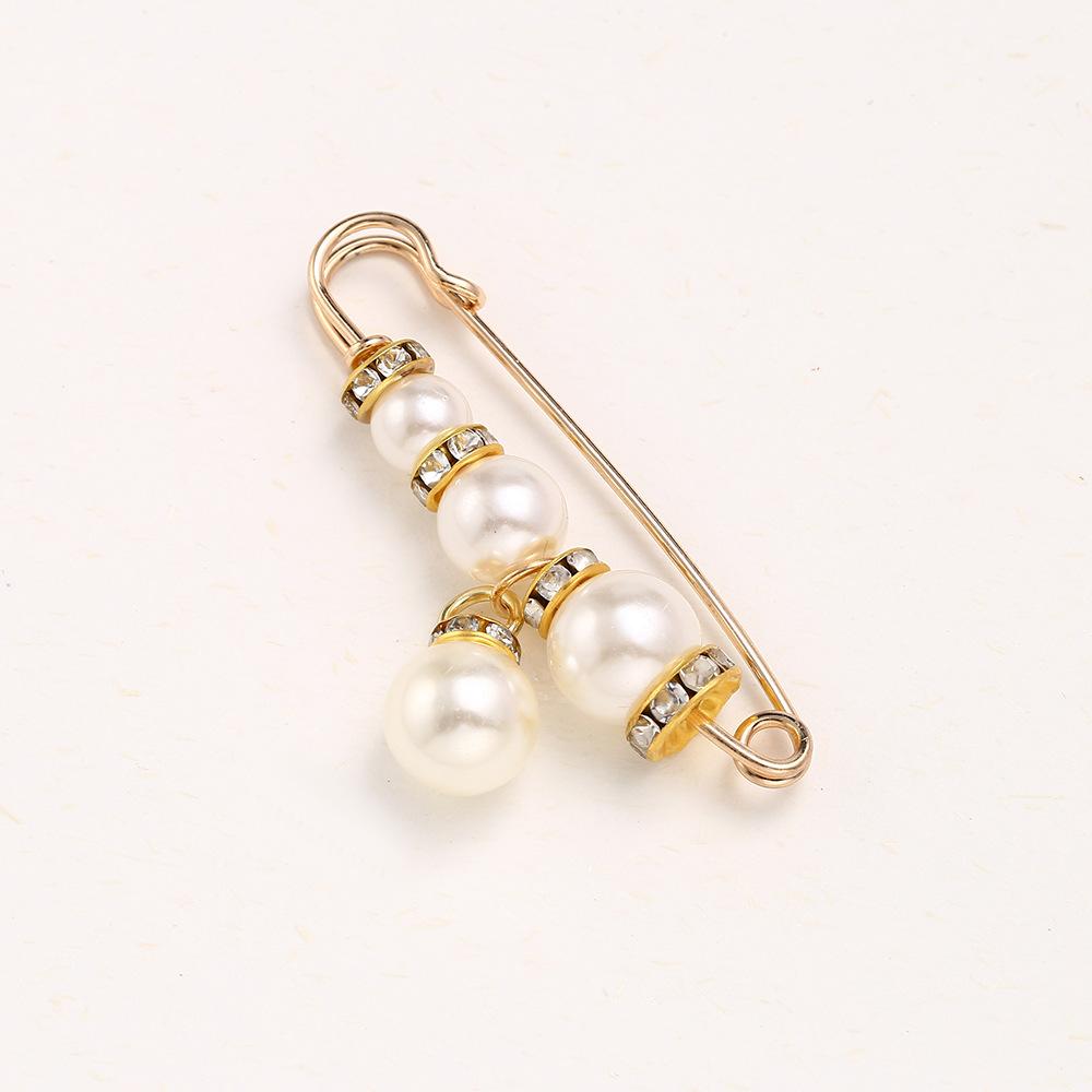 Women New Cute Imitation Pearl Rhinestone Brooch Anti-lighting Skirt Waist Pin Fashion Jewelry Accessories Gifts