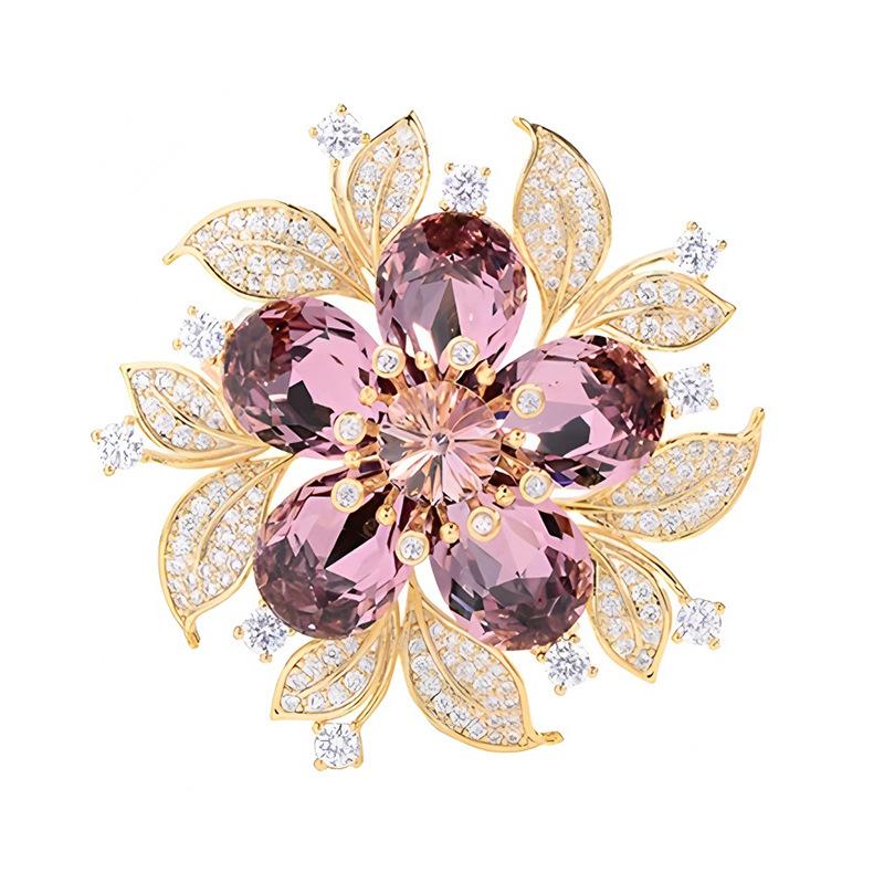 Retro Flower Brooch, High-end Feminine Charm, Crystal Imitation Brooch, Light Luxury and Niche Design Sense Brooch