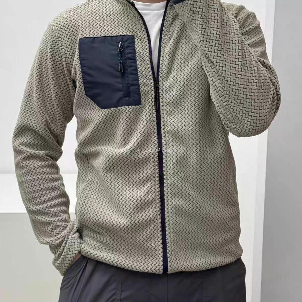 Lerchen-Fleecejacke: Warm, Modisch, Stehkragen-Design für alle Jahreszeiten, Wandern und Bergsteigen - Unisex mit trendigem Wellenmuster.