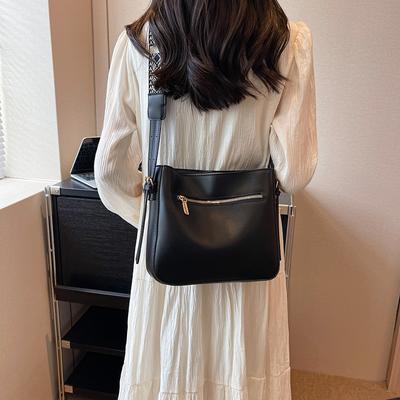 Fashion Women's Shoulder Bag  Autumn New Soft Leather Crossbody Bags Temperament Wide Shoulder Strap Bucket Handbags