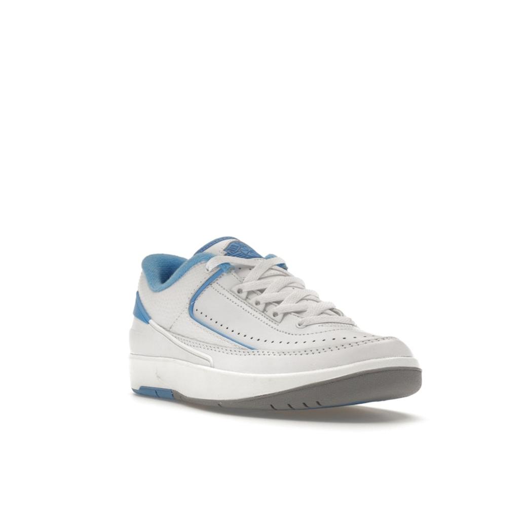 Air Jordan 2 Retro Low GS UNC Kids Sneakers White University-Blue FJ6869-104