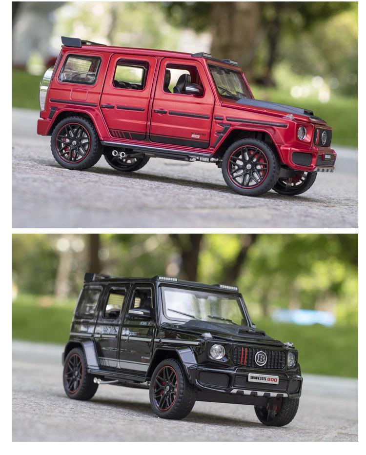 Boxed 1:24 Brabus G800 Toy Car with Sound, Light, and Pull-back Opening Doors Model