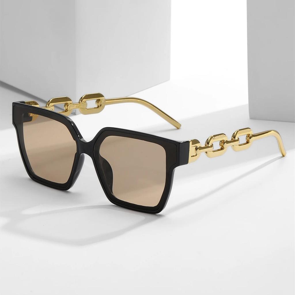 A Pair of PC Square Chain Sunglasses New NS Retro Sunglasses Personalized Sunglasses New Trend Big Box Ladies Sunglasses Ins Per