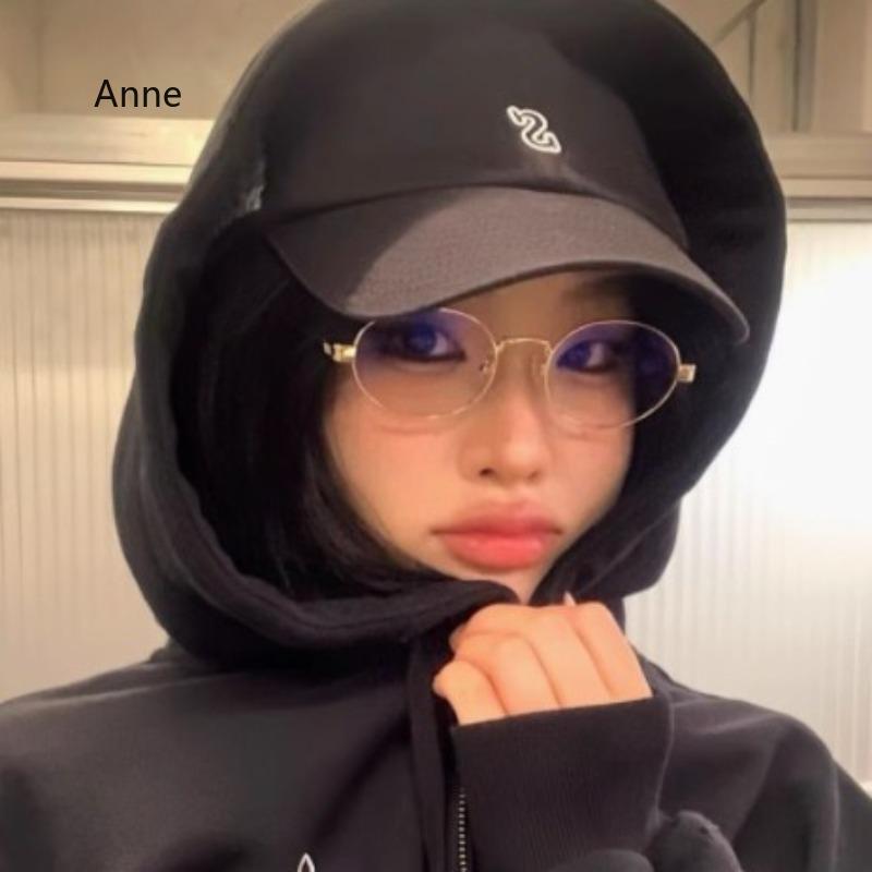 New Retro Small Oval Metal Frame Women Sunglasses UV400 Men Punk Sun Glasses Gafas De Sol Mujer Luxury Designer Vintage