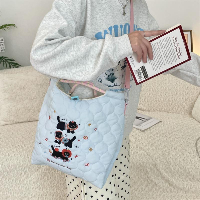 2 Winter embroidered little black cat cute tote bag large capacity shoulder messenger bag quilted quilted cotton tote bag