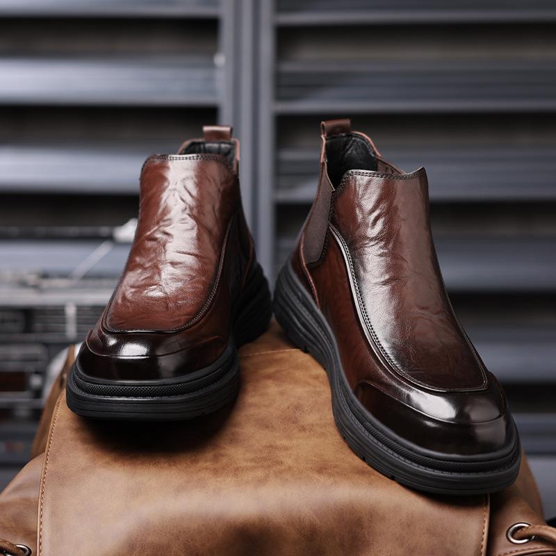 Britain Gentleman Chelsea Ankle Boots Round Head Trendy Patent Leather Shoes Men Dress Footwear Male Black Brown High-Top Shoes