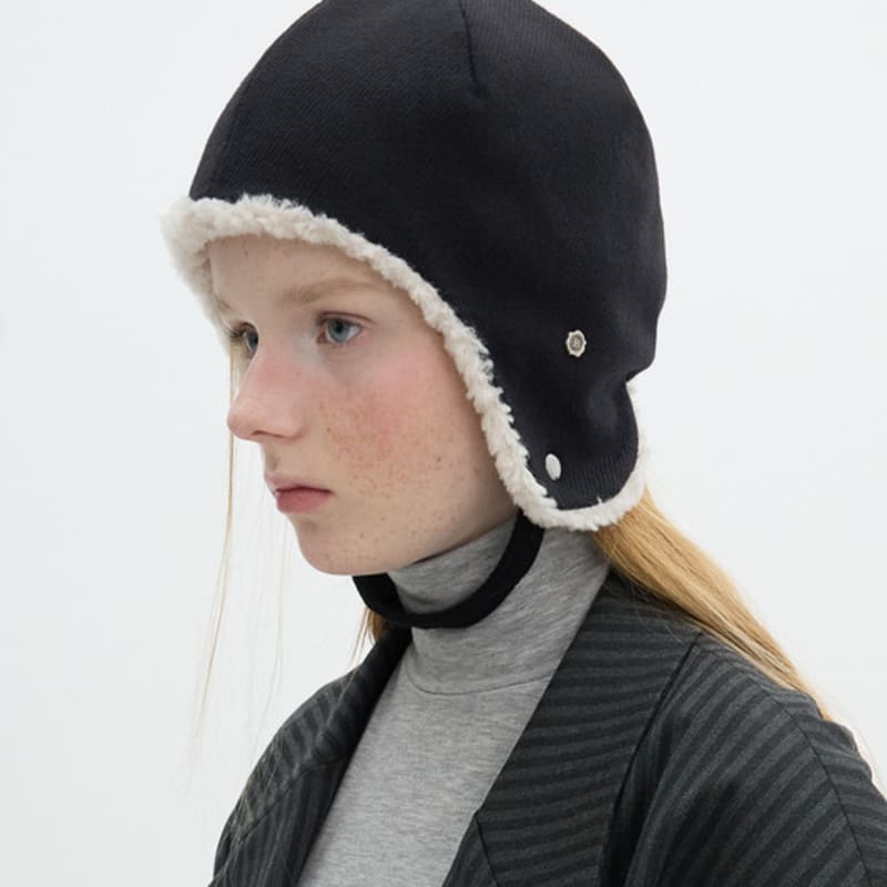 

Коричневая шляпа шлем чепчик - Черный BLACK