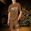 1977 Set corto da uomo di lusso da donna Abiti firmati Grafica oversize Harajuku y2k T-shirt Pantaloncini Marchio di alta qualità