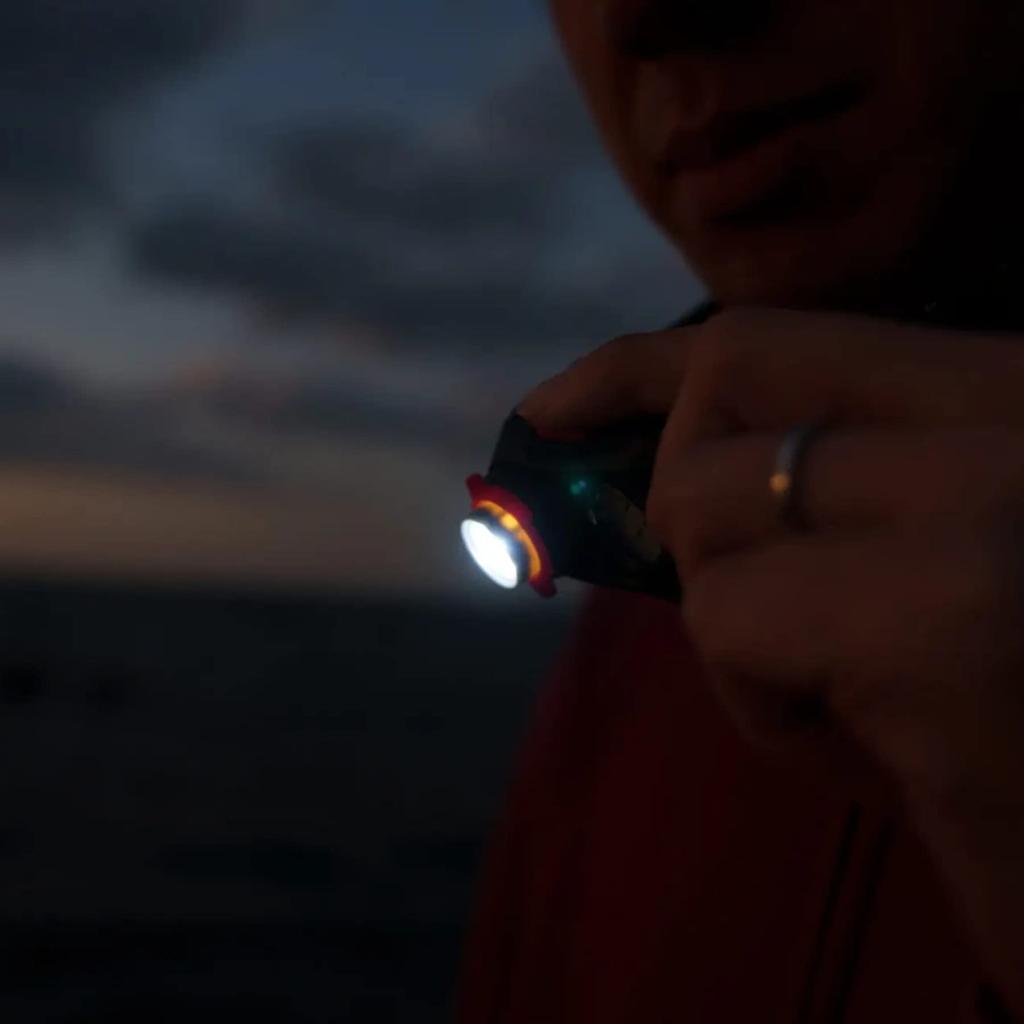 ZEXUS ZX-195 LED-Licht (400 Lumen, 37 Stunden Haupt-LED-Laufzeit, WeißRot)