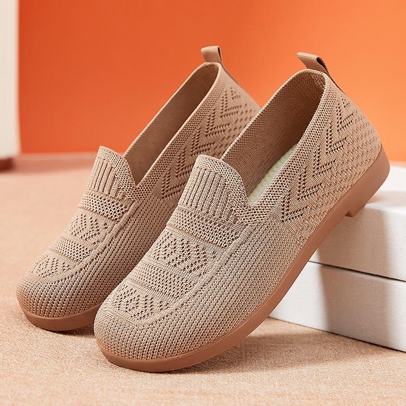 Old Beijing cloth shoes women's mesh shoes spring breathable flat bottom lightweight one pedal hollow mesh shoes elderly mother shoes