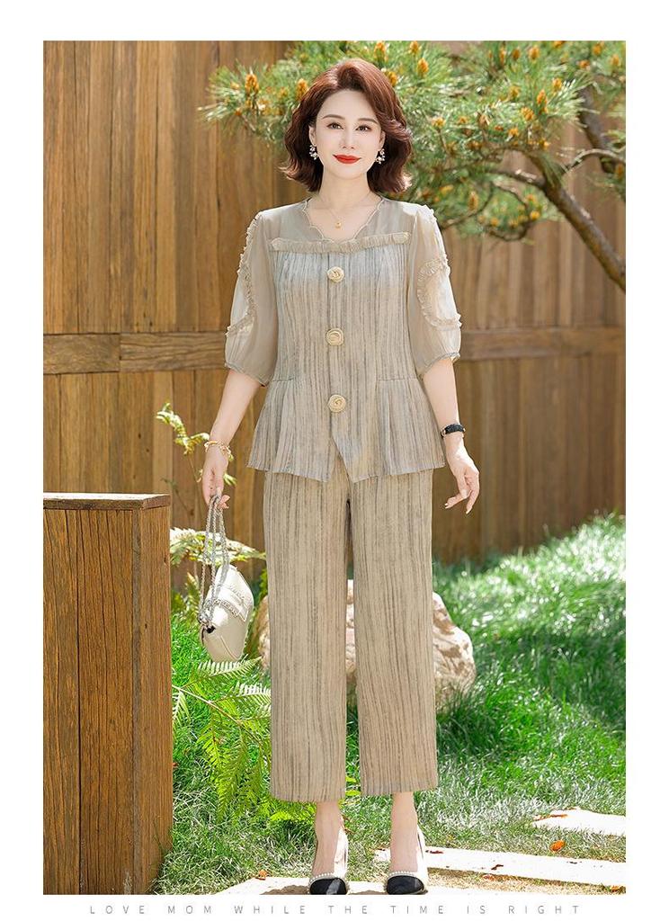 Mom's 2026 Chiffon Suit: Summer Fashionable Two-Piece Set for Middle-Aged and Elderly Women - Age-Reducing Top & Wide-Leg Pants.