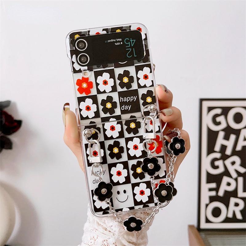 Cute Daisy Flower Bracelet Wrist Strap Phone Case For Samsung Galaxy Z Flip 3 4 Flower Transparent Cover For Z Flip3 Flip4 Funda