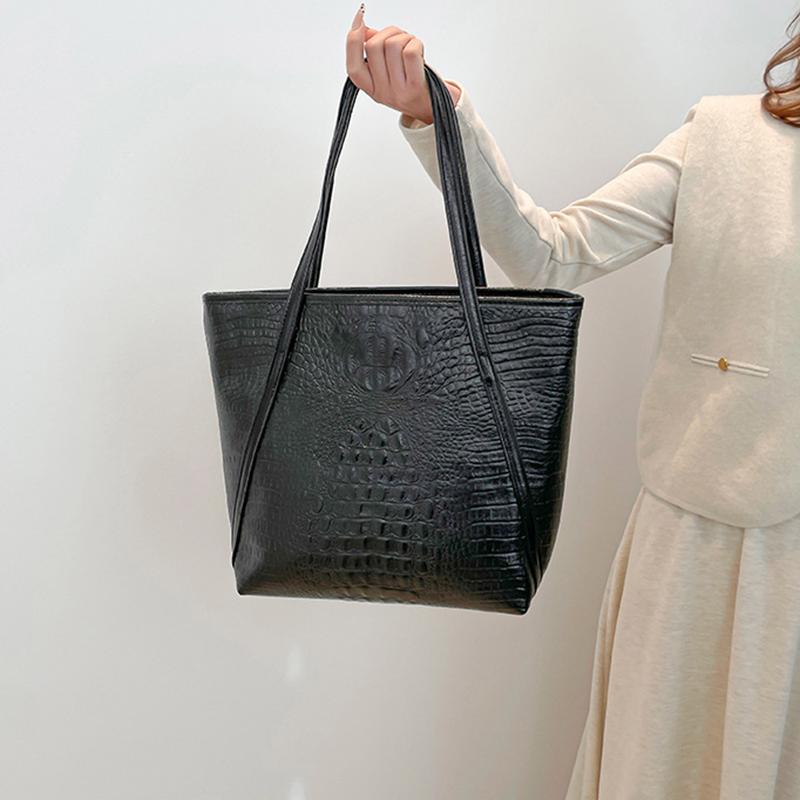 Vintage Crocodile Leather Women Handbag Large Capacity Shoulder Shopping Bag Travel Ladies Fashion Commuter Totes