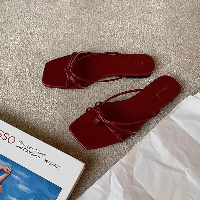 Fashion 2025 Summer New Fashion Cross Tie Hollow Closed Toe Sandals Square Head Heels Lightweight Comfortable Slip On Flat Slippers