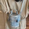 Niche simple high-end cylinder bag 2025 new temperament versatile shoulder messenger handbag foreign style bucket bag tide