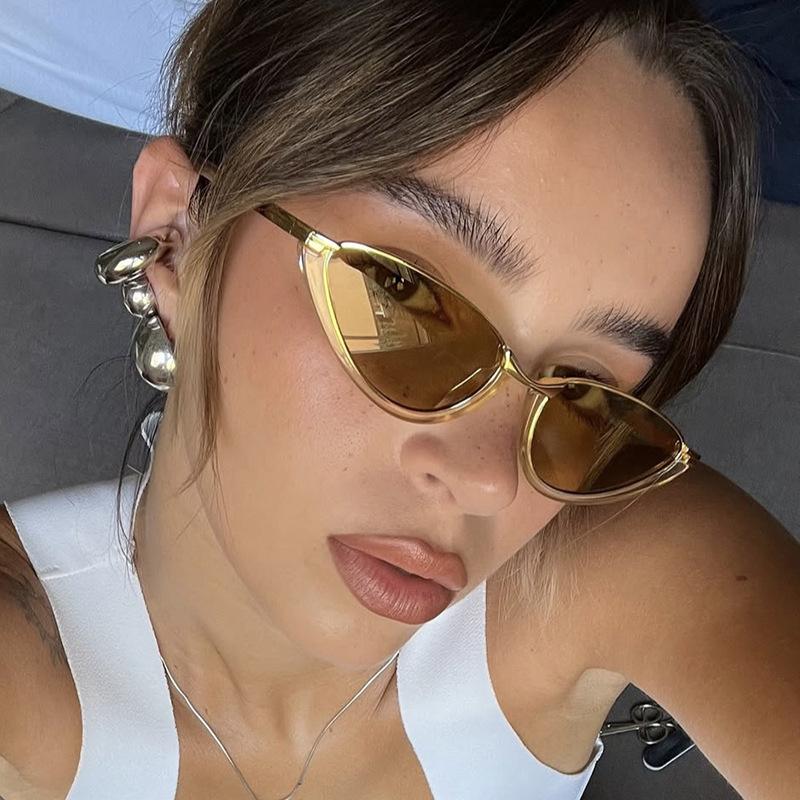 Women'S Triangle Cat Eye Street Photography Uv400 Sunglasses Advanced Fashion Trend Travel Beach Uv Resistant Shades Glasses