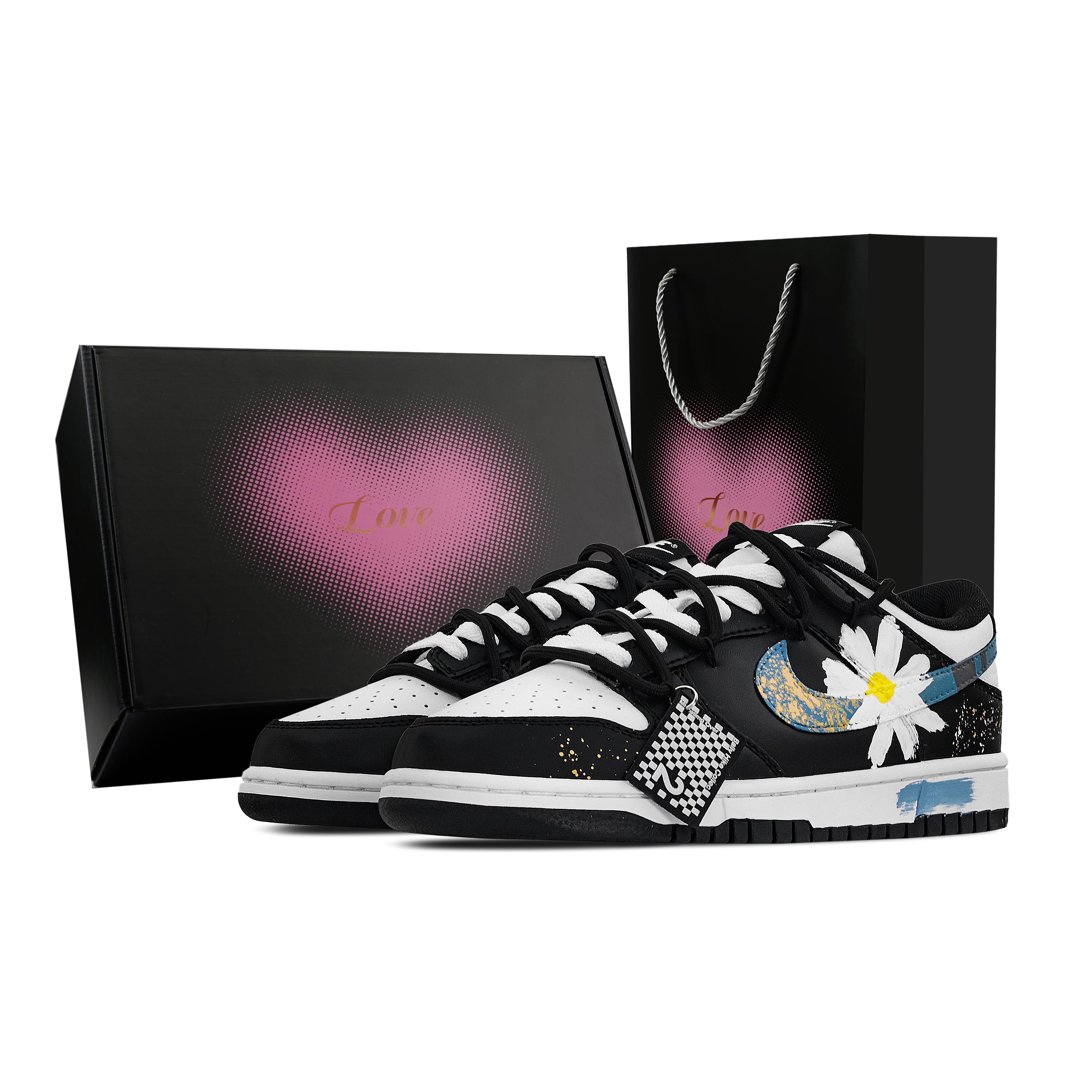 

Nike Dunk Between The Blossoms, Heart Box Abrasion Resistant Low top Skateboard Shoes Unisex Blue White Black DD1391-100(Team773--) 36.5