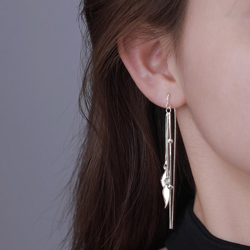 Silver Chic Leaf Tassel Long Stud Earrings for Women Fashion Jewelry Minimalist Accessories