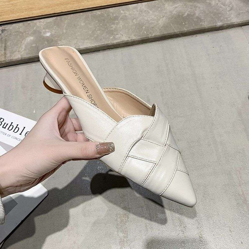 Verão novo saco cabeça meio chinelos ocos tecidos moda roupa exterior pontiagudo salto grosso salto baixo simples menina chinelos legais