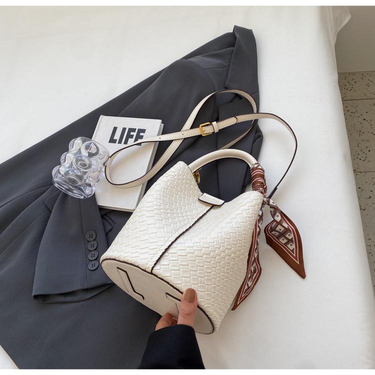 Bucket Bags Women Woven Pattern Handbag Scarves Handheld Messenger Totes Bag