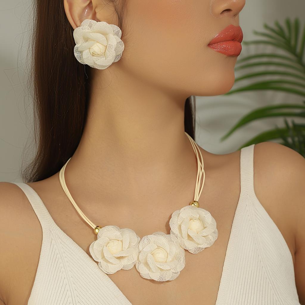 Ensemble de 3 pièces Mode Rétro Denim Rose Collier Ensemble, Boucles d'Oreilles Fleur Trois Dimensions Multi-couches