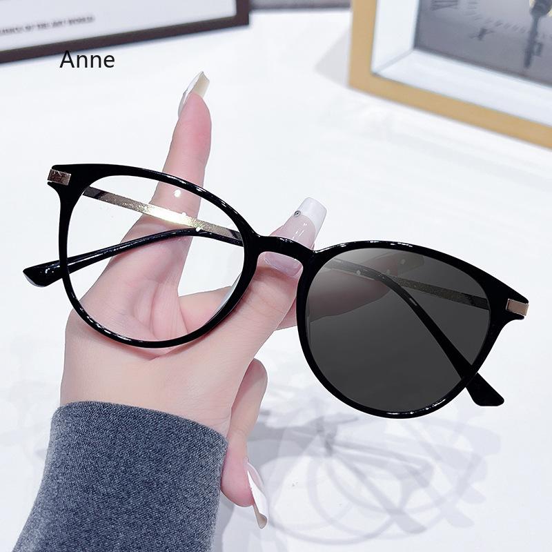 Retro Photochromic Anti-blue Light Glasses Fashionable Personalized Cat-eye Metal Women's Glasses  Gafas Hombre