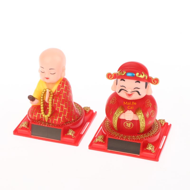 1Pcs Auto Shaking Little Monk Car Interior Accessories Toy Mini Solar Powered Little Monk Car Ornament Desktop Office Decoration