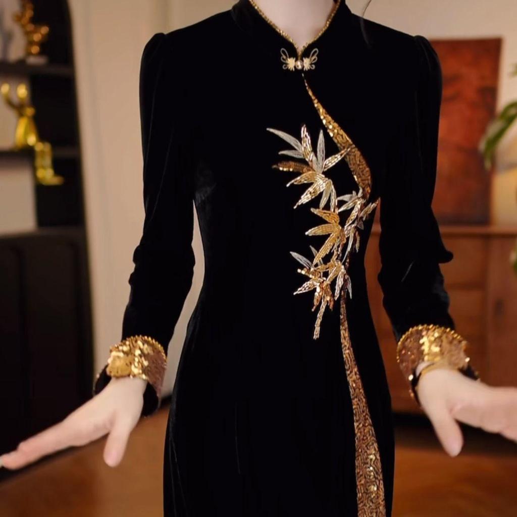 Elegant Winter 2026 Chinese Velvet Qipao Dress - Slimming Mid-Length Skirt