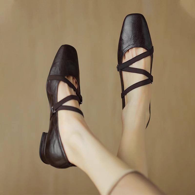 

Французские кожаные туфли на плоской подошве женские 2025 новые ретро с перекрестным ремешком и квадратным носком, мягкая подошва, с открытым верхом, туфли Мэри Джейн на низком каблуке 40 коричневый