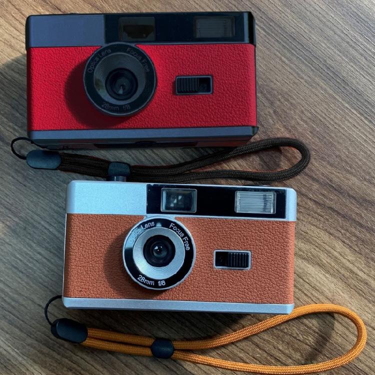 Modern 35mm Film Camera with Flash Unleash Your Creativity in Film Photography