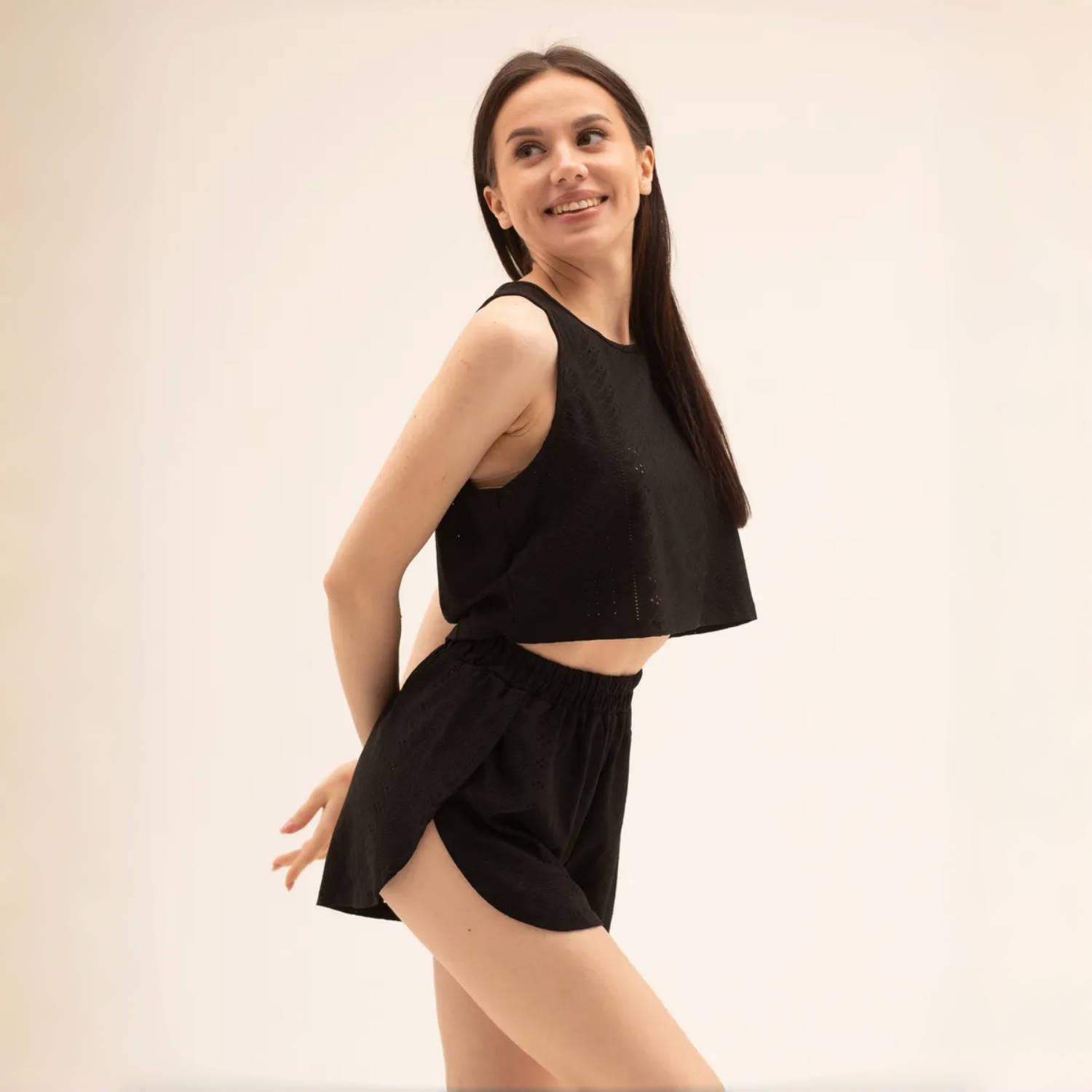 

Летние женские сексуальные укороченные топы с боковыми разрезами и однотонные шорты, пижамный комплект с V-образным вырезом, мягкая пижама, домашняя одежда, комплект из 2 предметов XL чёрный