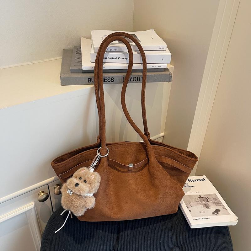 

Вместительная ретро-сумка женская осень-зима 2025 новая универсальная повседневная нишевая плиссированная сумка через плечо сумка-тоут для поездок на работу without pendant