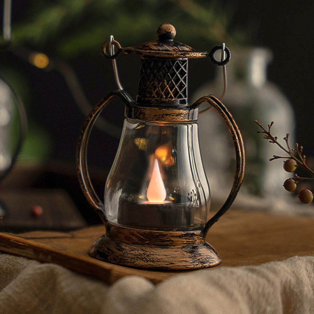 Retro Kerosene Lamp Portable Old-Fashioned Kerosene Lamp Built-In Battery Rustic Camping Lanterns Courtyard Garden Decor