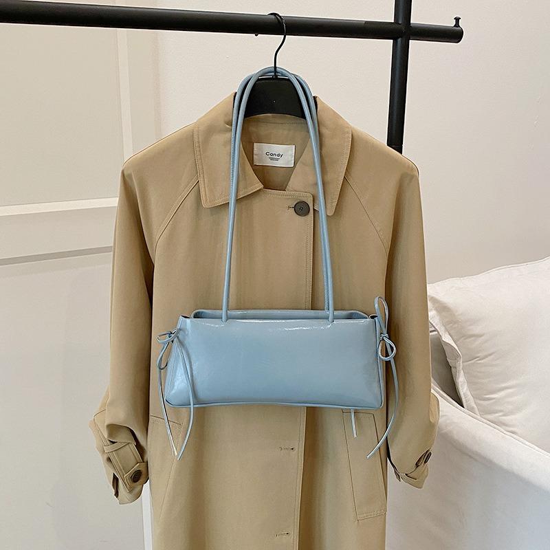 Niche Fashion Underarm Bag Women's New Simple Bow Shoulder Bag Versatile Commuter Bag