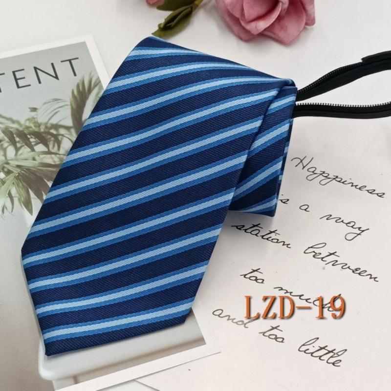 Men's Formal Business Tie with 8cm Zipper, Striped Black Tie, No Knotting Required.