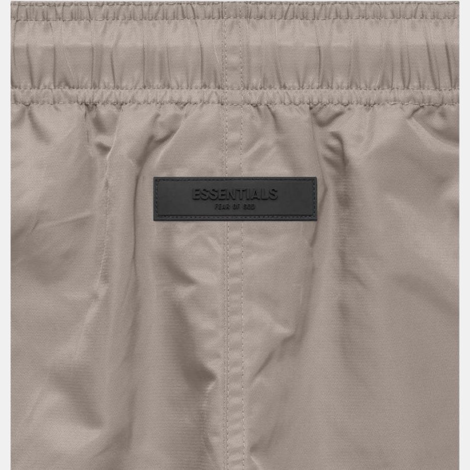 Fear of God Essentials SS22 Solid Color Loose Fit Mid Waist Casual Shorts Women Shorts FOG-SS22-469